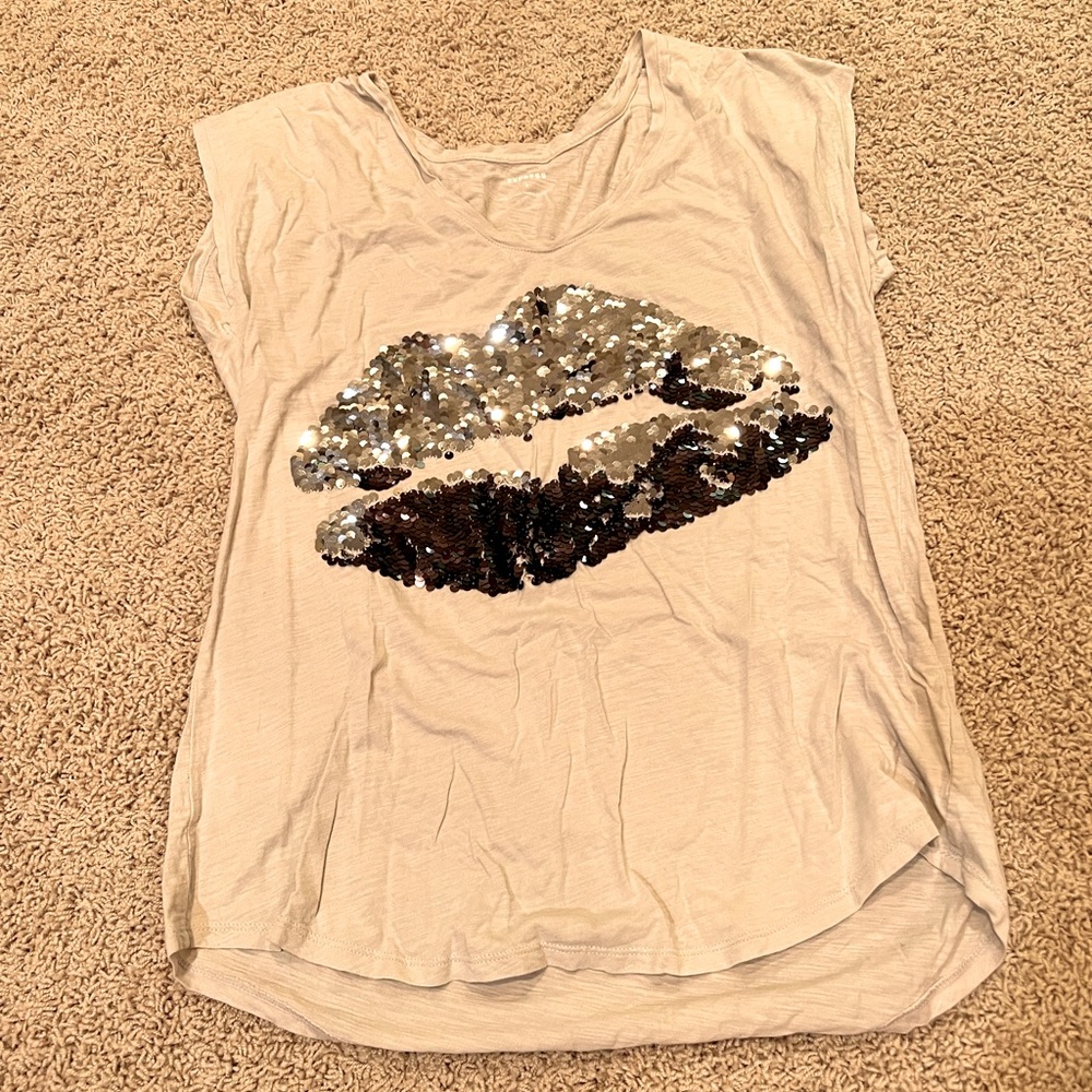 Express t-shirt